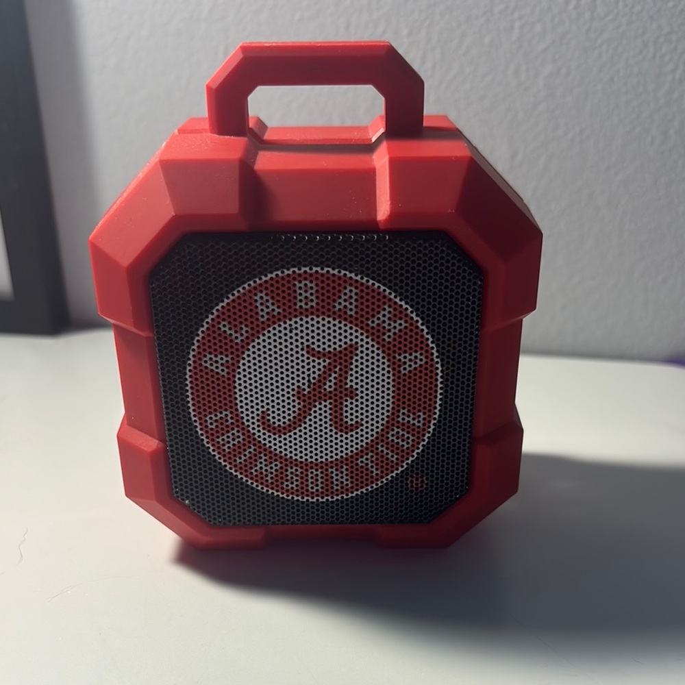 Red Portable Bluetooth Speaker